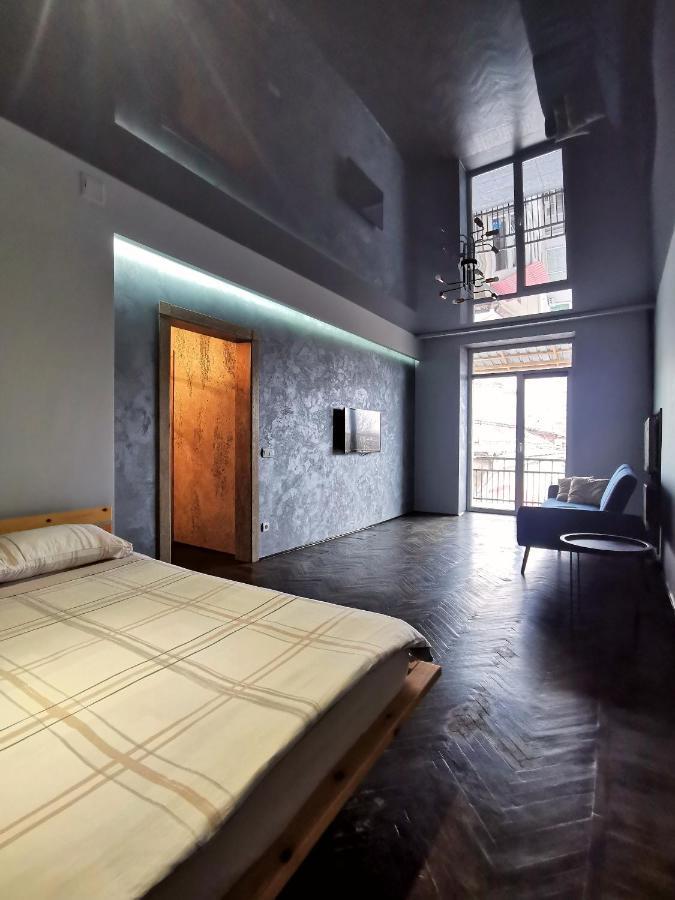 Loft Style Apartments In The Center Sumy Exterior photo