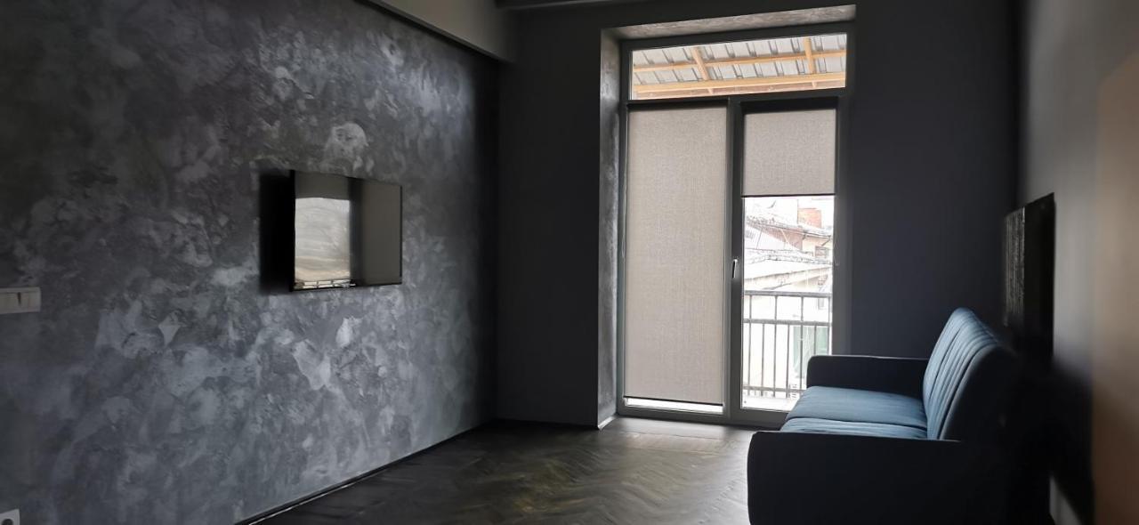 Loft Style Apartments In The Center Sumy Exterior photo